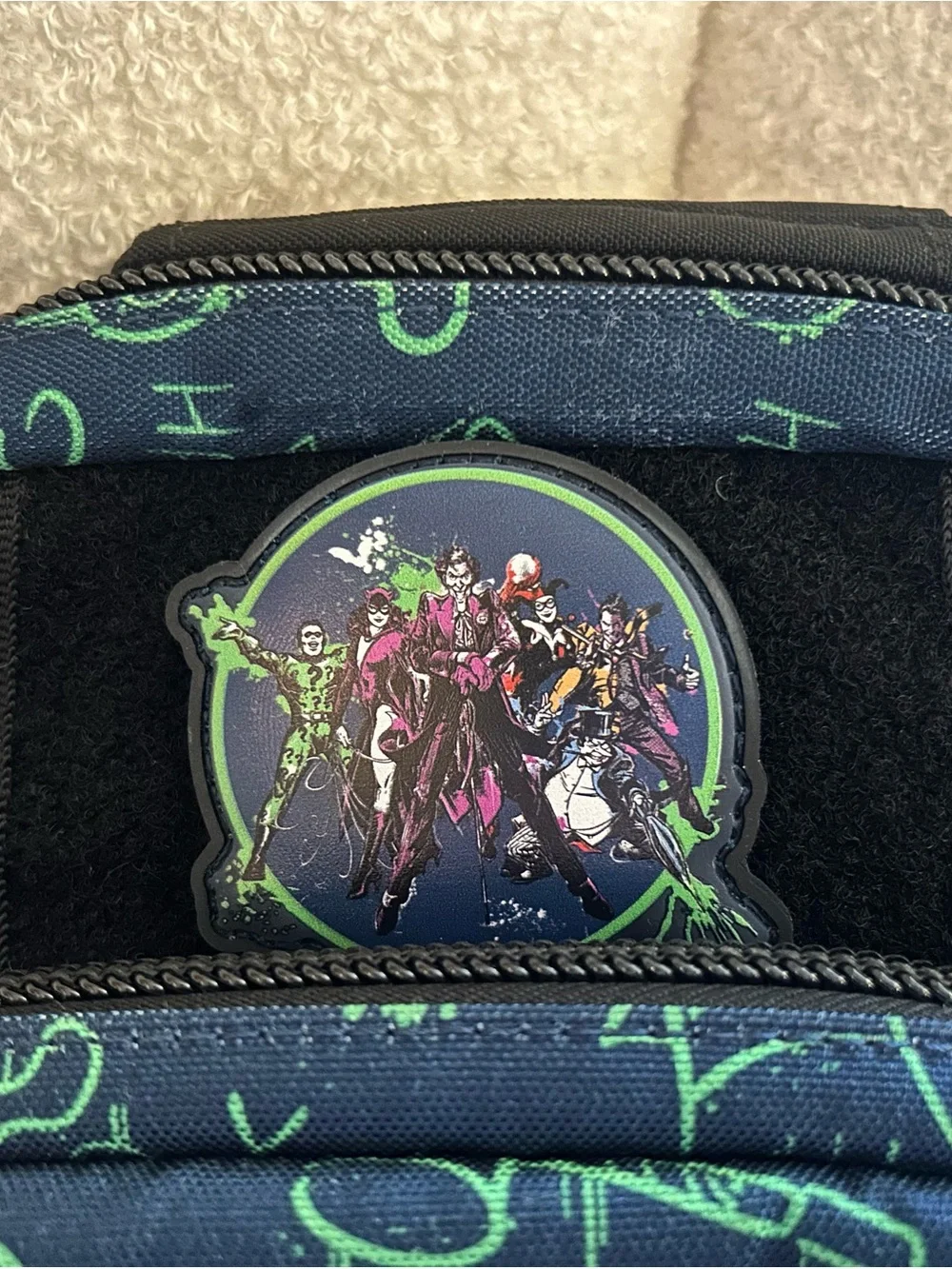 9L WOLFpak DC Villains sling bag